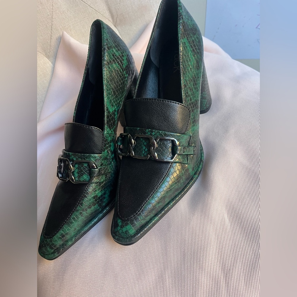 Nordstrom Black and Green Loafers with Metallic Accents